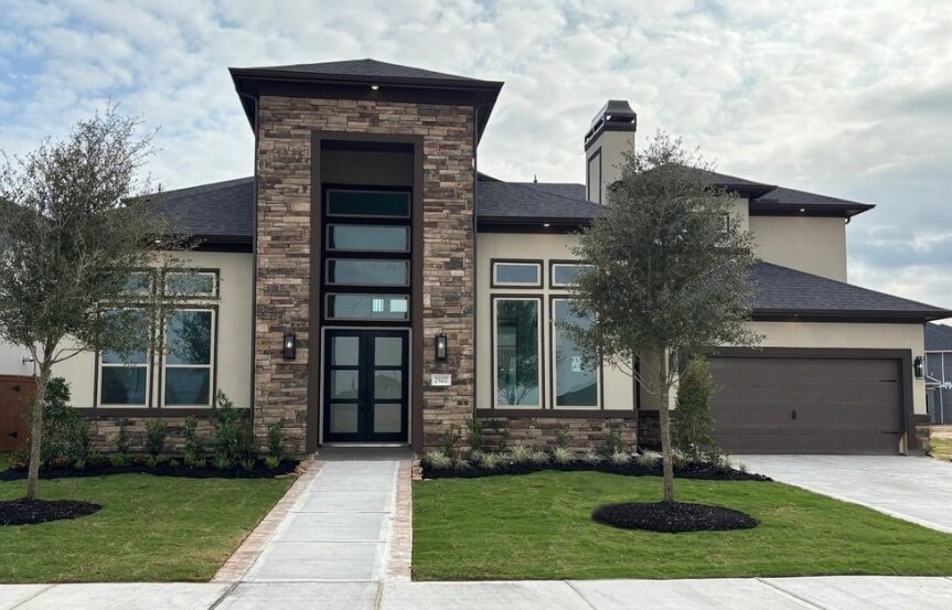 Newmark 25107 Golden Tallgrass, Ext (1)