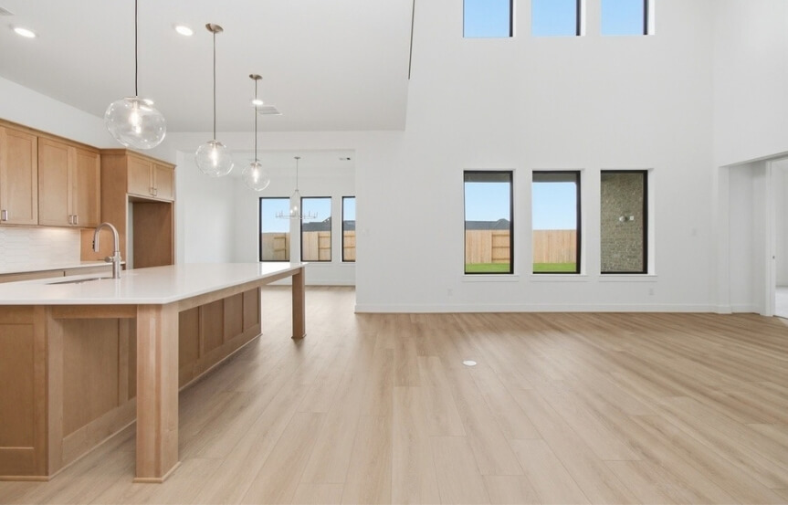 TB 60 . 7311 Lilac Orchid Ln . Interior