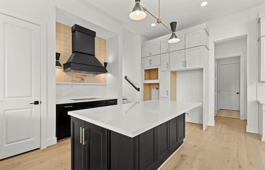 Newmark 70 25107 Golden Tallgrass, Kitchen (1)