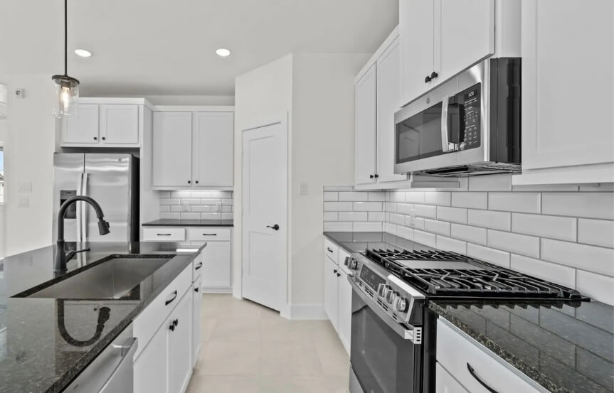 CC . 7619 Swooping Swallow Ln . Kitchen 3