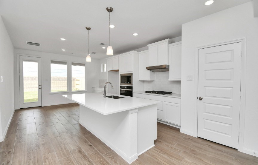 Brookfield 40 7823 Clover Gully Lane Kitchen 1