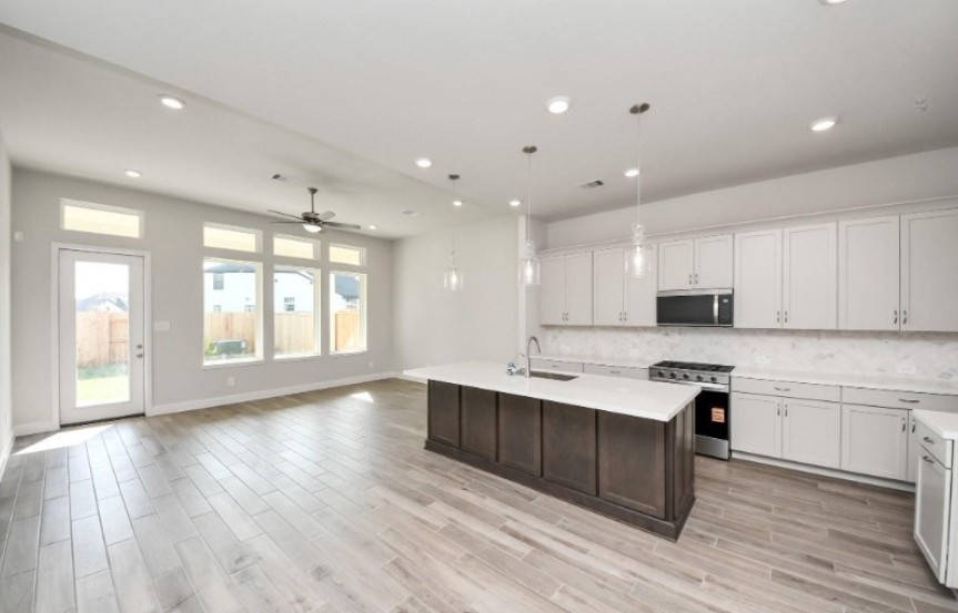 Beazer 7610 Cattail Shallows Lane Kitchen 1