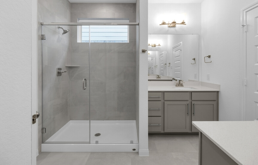 Brookfield 40 7319 Blue Gentiana Lane Primary Bath 2
