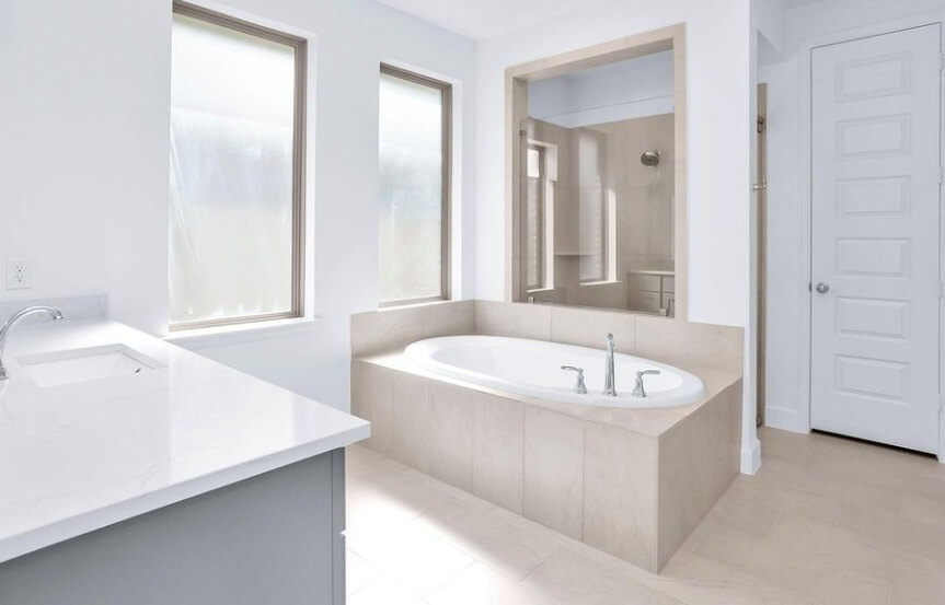 Perry 45. 7442 Fraser Peak Dr. Primary Bath