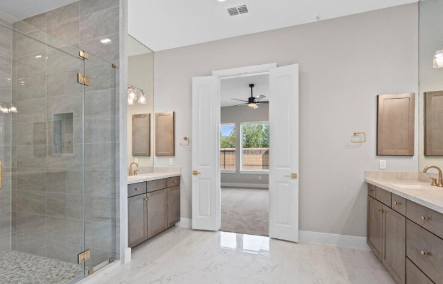 Newmark 70 7122 Sadie Highland Drive Primary Ensuite 2