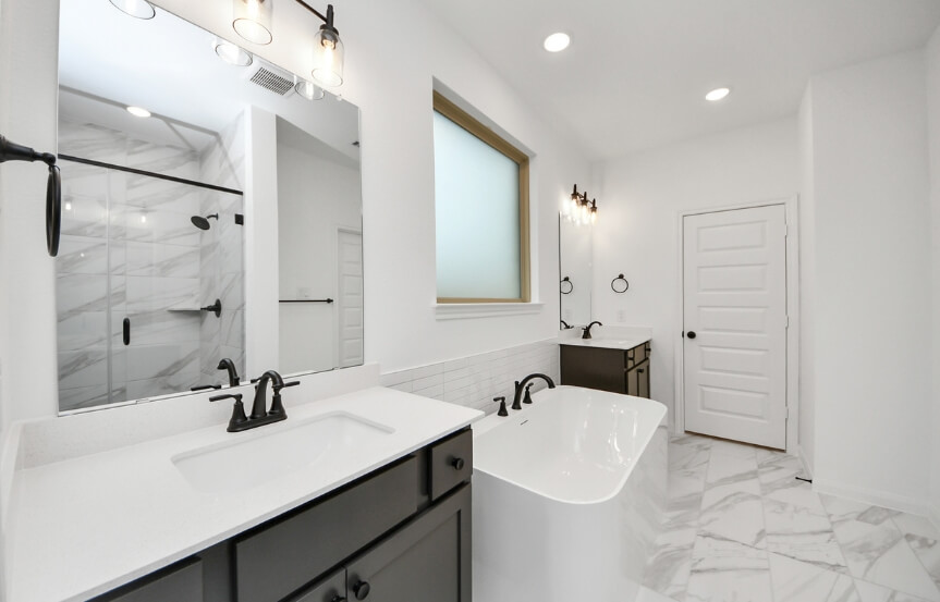 Brookfield 40 7827 Clover Gully Lane, Bathroom1 (1)