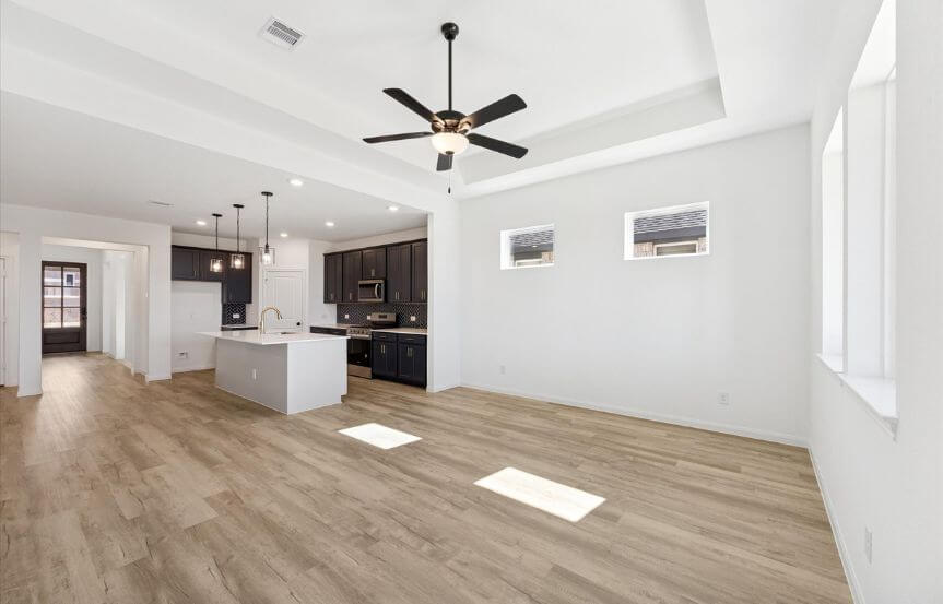 50 BR 7727 Clover Gully Interior 2 (1)