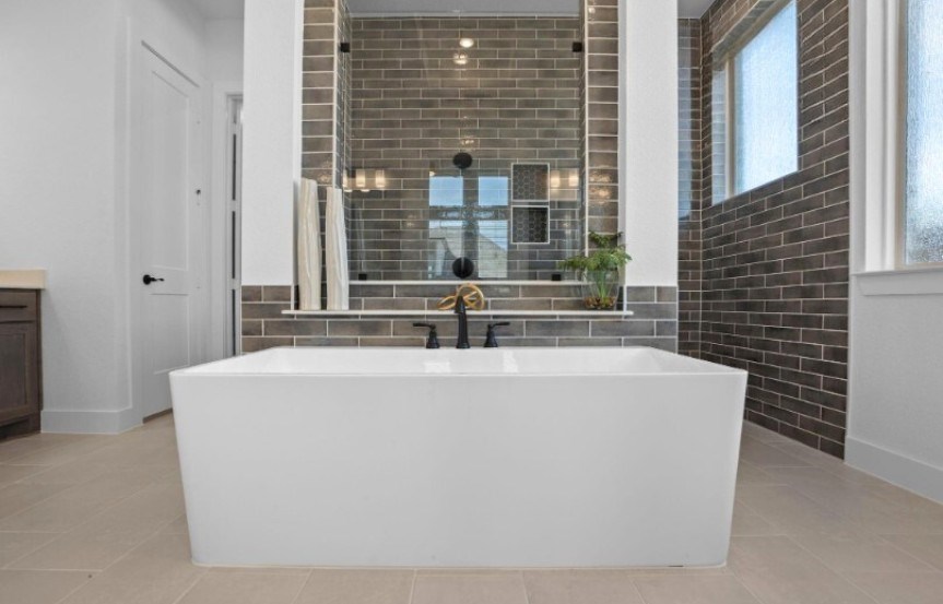 Chesmar 60 7422 Butterfly Blossom Lane Primary Ensuite 1