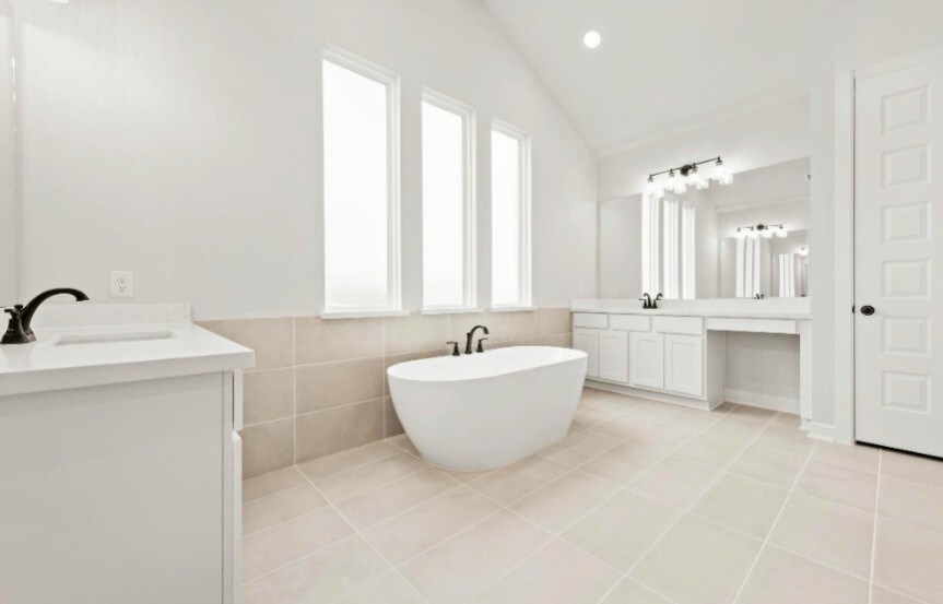 Westin 60 25219 Aster Hills Lane Primary Ensuite 1