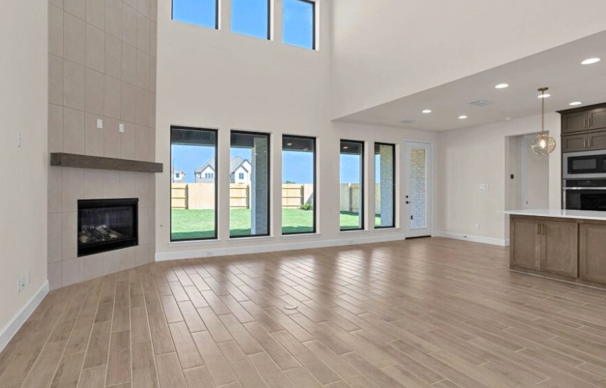 Perry 65 7106 Quaker Meadows Drive Living