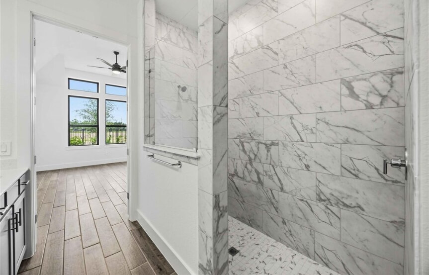 Beazer . 24150 Prairie Crabapple Ct . Primary Bath 2