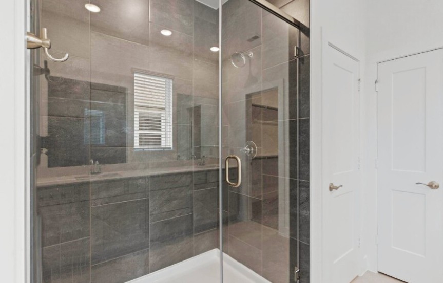 Chesmar C C 7642 Meadow Mouse Lane Primary Ensuite 1