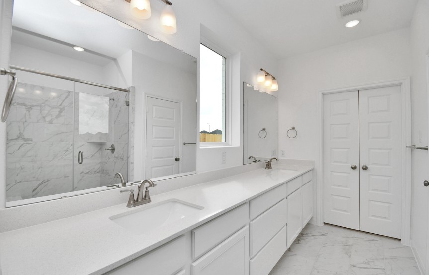 Brookfield 40 24922 Poppy Terrace Court Primary Ensuite 1