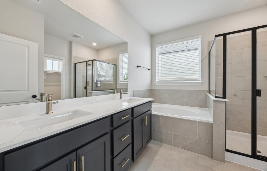 Brookfield 40 AL 6415 Prospect Oaks Pkwy, Bath2 (1)