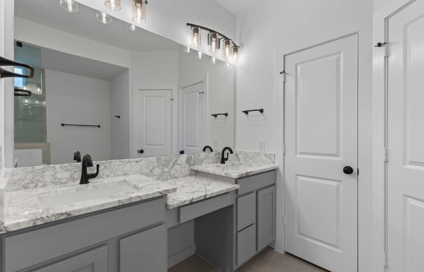 Newmark45 7446 Fraser Peak, Bathroom1 (1)