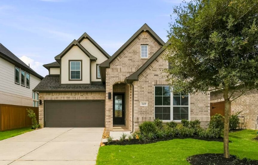 Newmark 45 . 7439 Fraser Peak Dr . Exterior