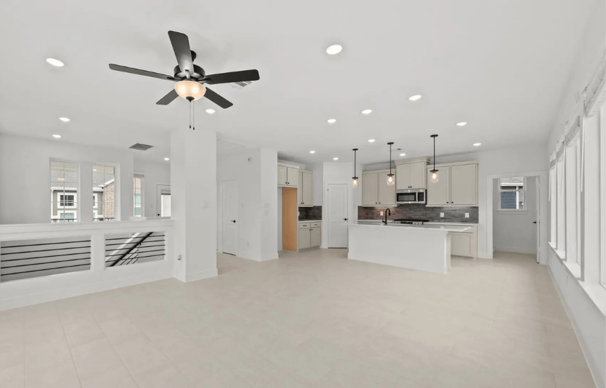 CC . 24023 Breezy Bank Trl . Interior