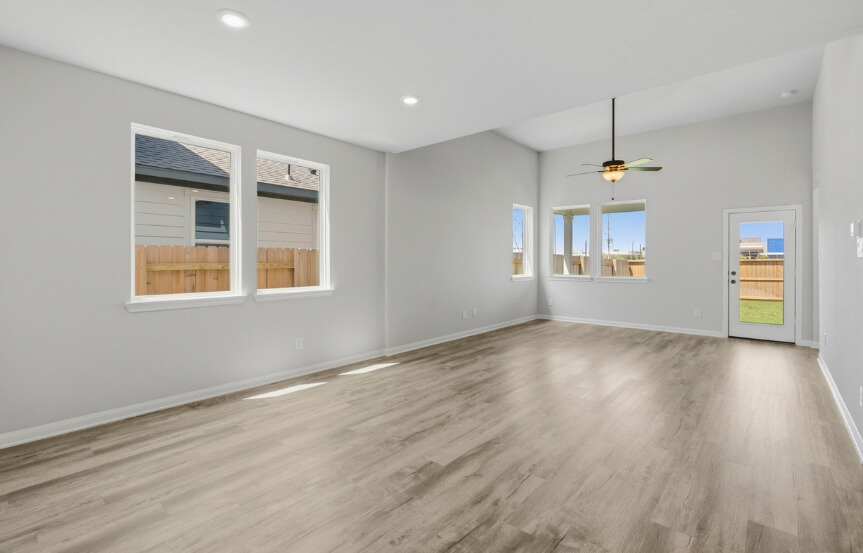Brookfield 45 . 6419 Haltwhistle Ln . Interior 2