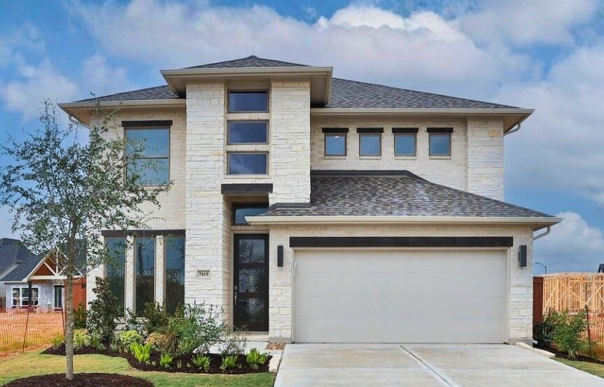 Perry 45 . 7419 Hemlock Crest Dr . Exterior