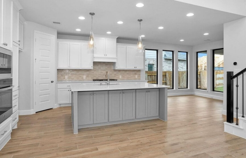 PERRY 45 7415 Birch Thistle, Kitchen2 (1)