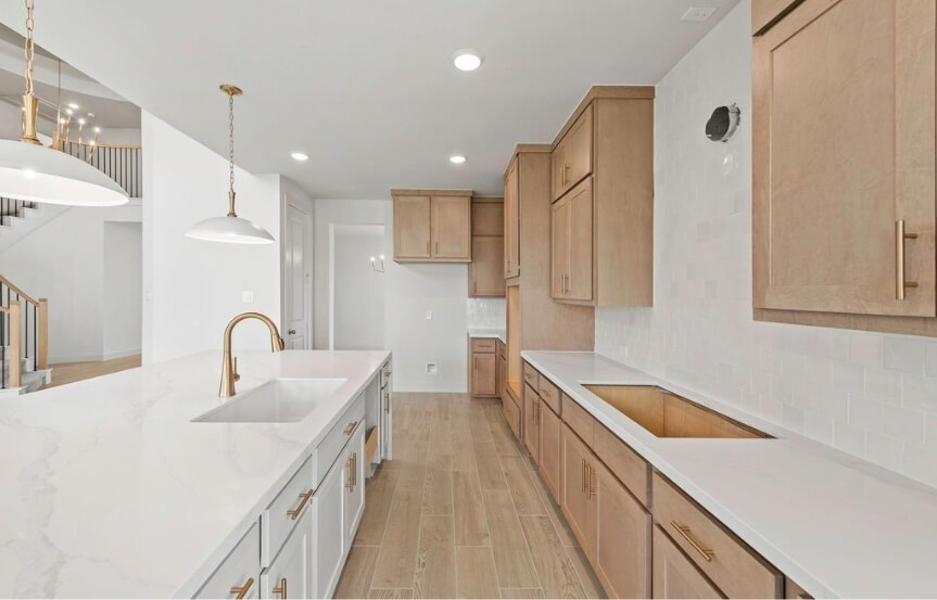 Westin 60 . 7102 Rustic Forest Dr . Kitchen 2