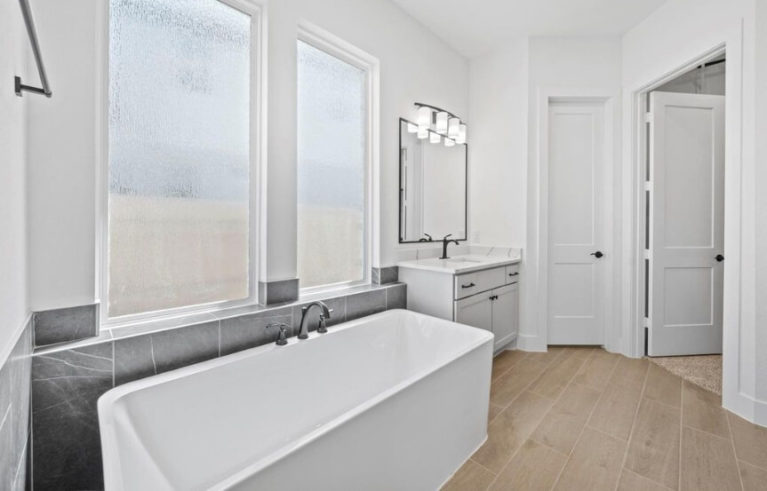 Chesmar 60 7006 Quaker Meadows Dr Primary Bath 2