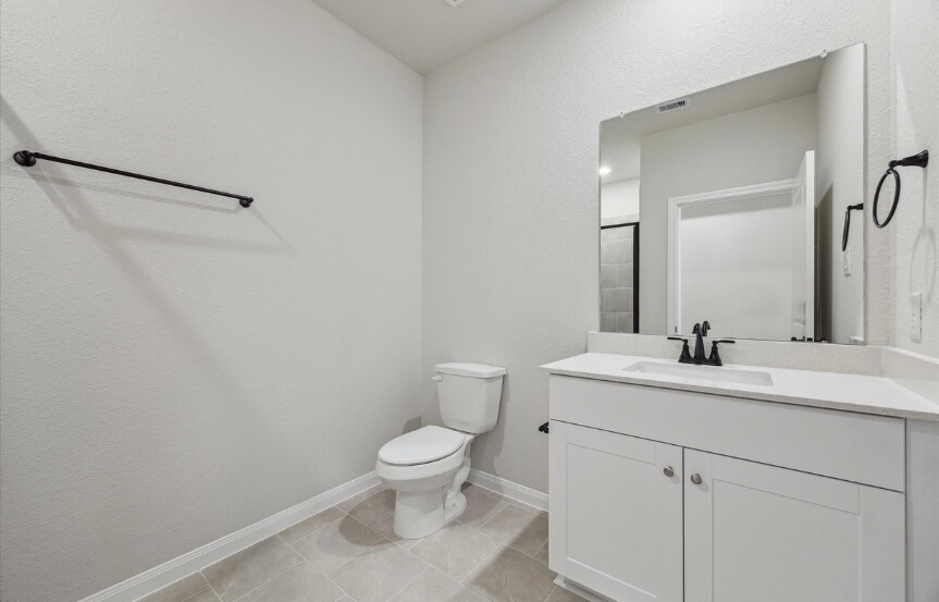 BR 45 22734 Norcrest Hills Primary Bath 2 (1)