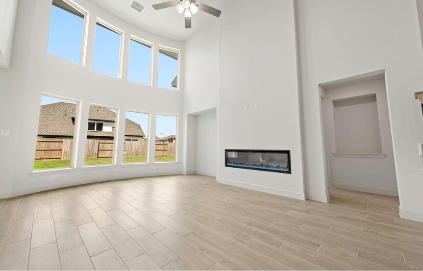 Westin 60 . 7102 Rustic Forest Dr . Interior 3