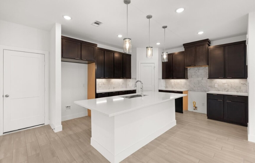 CC 7647 Swooping Swallow Ln Kitchen