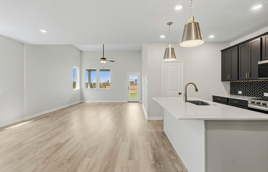 Brookfield 45 . 6419 Haltwhistle Ln . Interior
