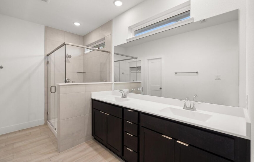 CC 7647 Swooping Swallow Ln Primary Bath 2