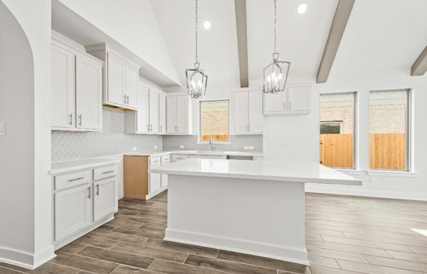 Westin 40 24914 Vervain Meadow Trail Kitchen 2