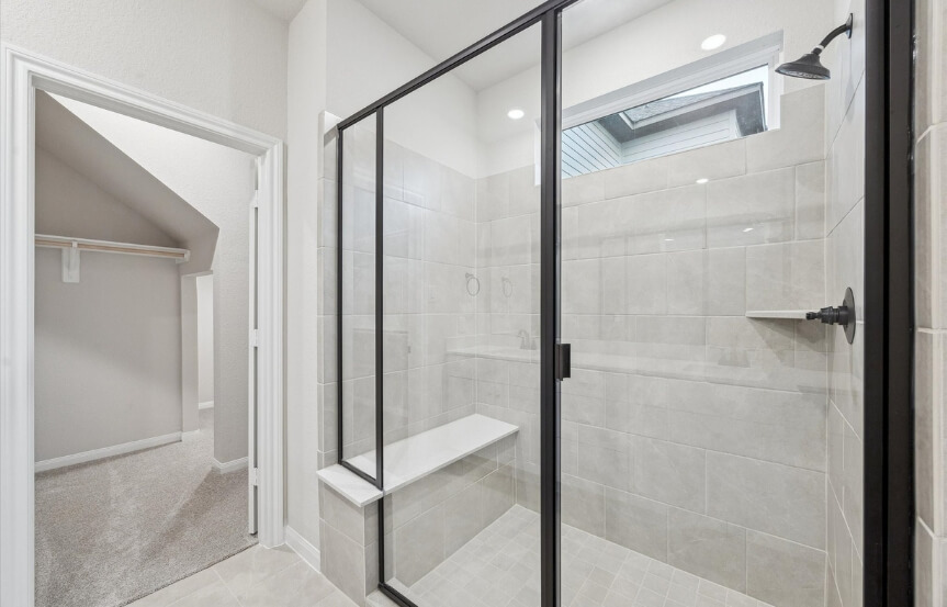 BR 45 22706 Norcrest Hills Primary Bath 2 (1)