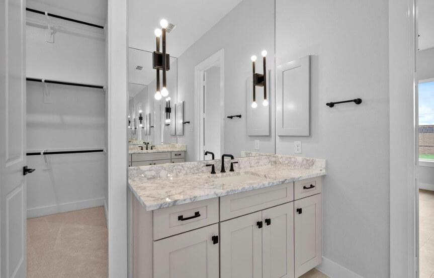 Newmark 70 7114 Sadie Highlands Primary Bath 2 (1)