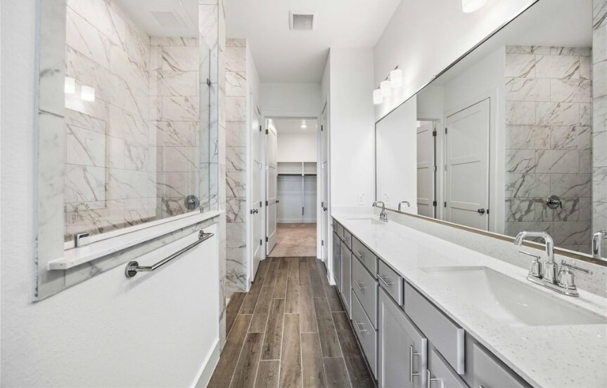 Beazer . 24150 Prairie Crabapple Ct . Primary Bath