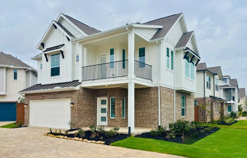 Chesmarcourtyard 7639 Meadowmouse, Ext (1)