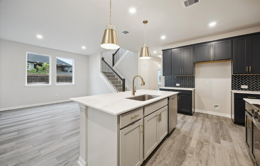 BR 45 22702 Norcrest Hills Kitchen 3 (1)