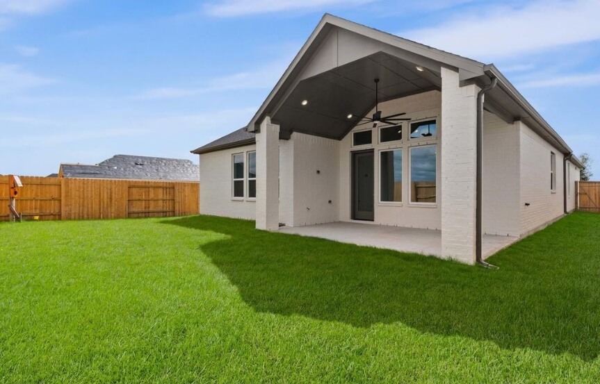 Chesmar 50. 25102 Skyline Praire Ln. Backyard