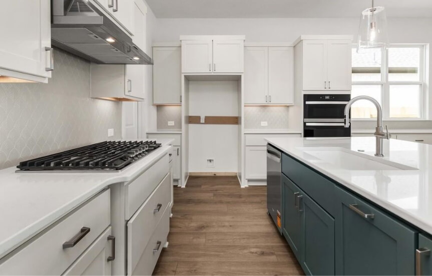 Chesmar 50. 25102 Skyline Praire Ln. Kitchen 2