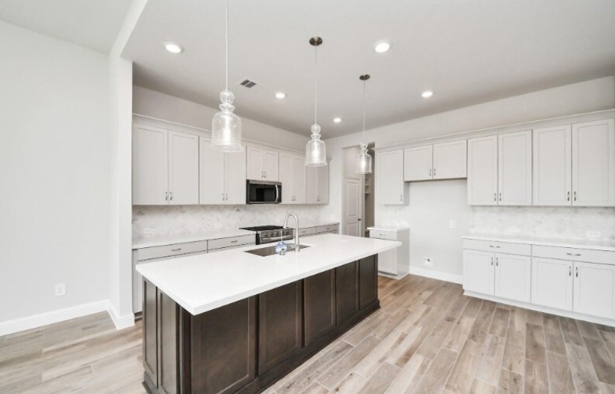 Beazer 7610 Cattail Shallows Lane Kitchen 2