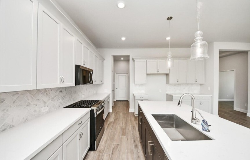 Beazer 7610 Cattail Shallows Lane Kitchen 3