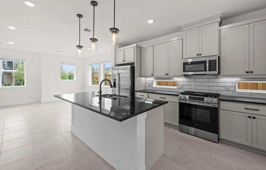 CC 7607 Swooping Swallow Ln Kitchen 2