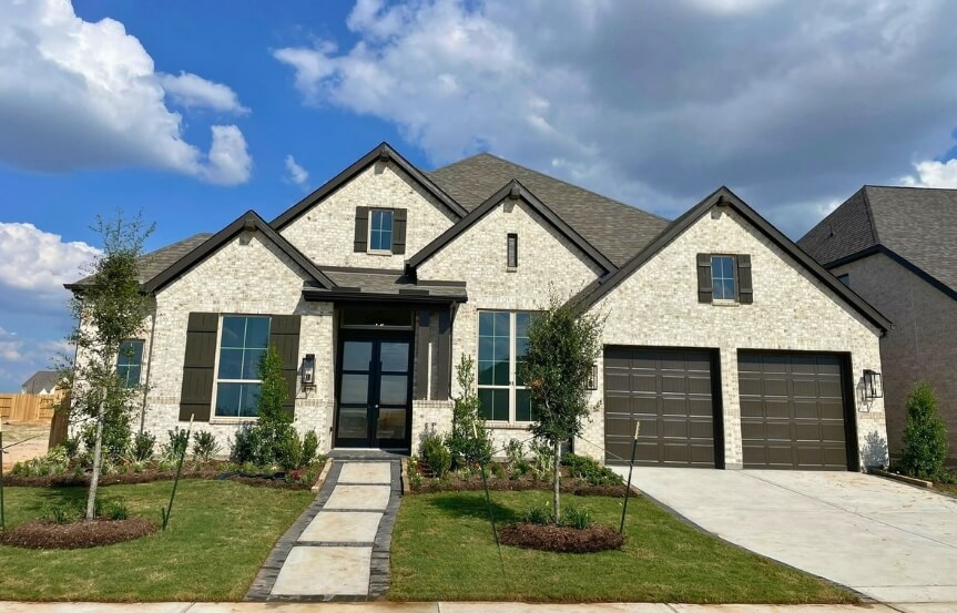 Highland 65 . 8106 Prairie Docks Ct . Ext