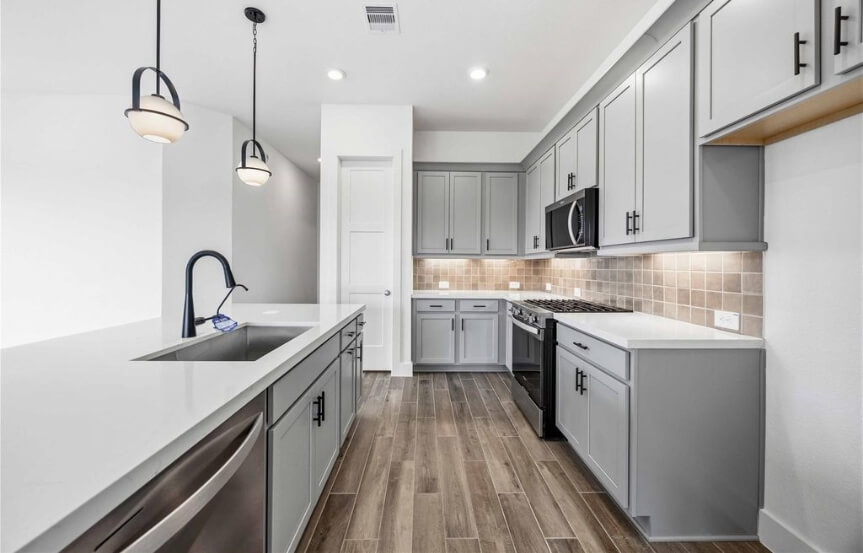 Beazer . 24150 Prairie Crabapple Ct . Kitchen 2