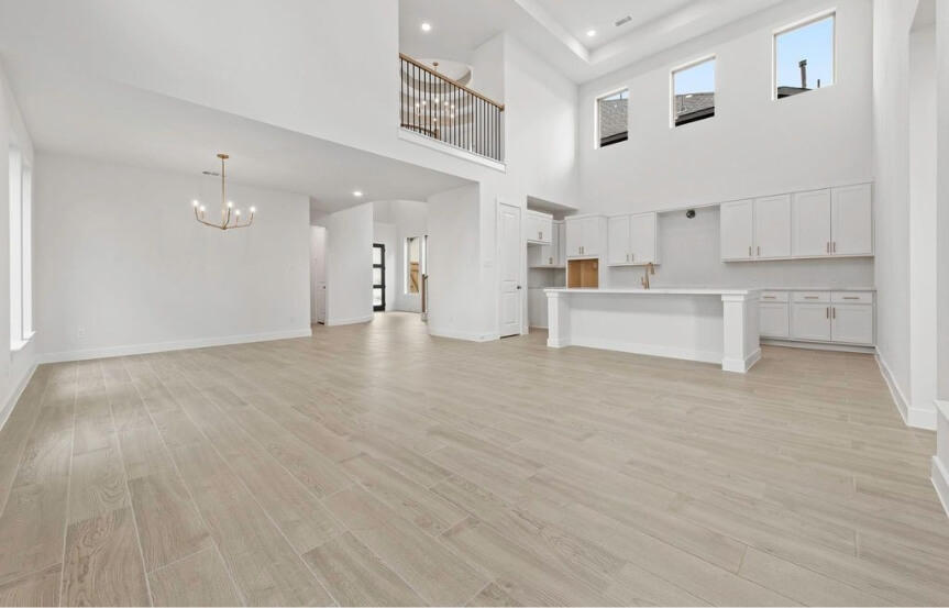 Westin 40 . 7815 Clover Gully Ln . Interior 2
