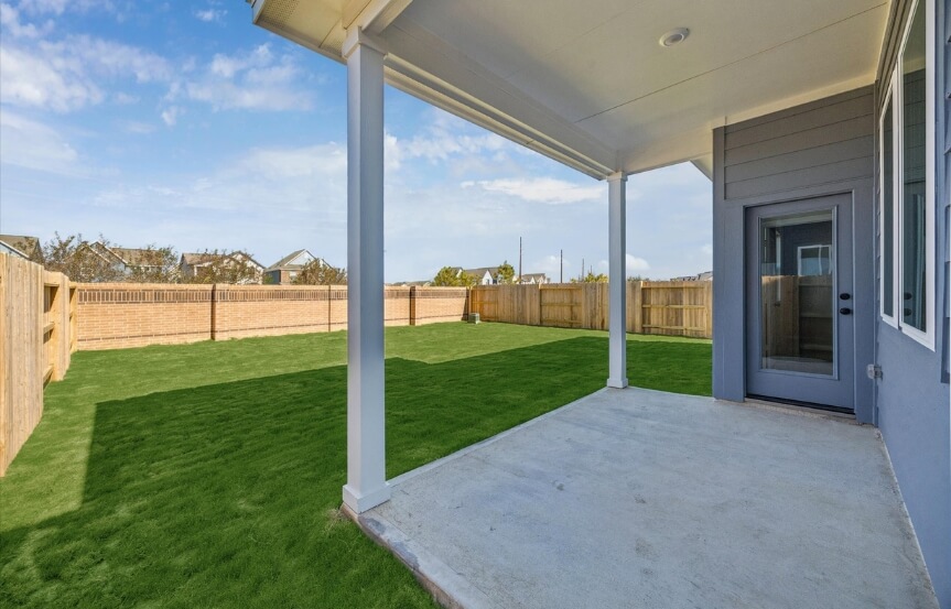 BR 45 22742 Norcrest Hills Patio (1)