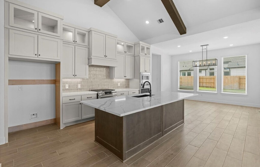 Chesmar 60 . 25015 Cedar Horn Ln . Kitchen 3