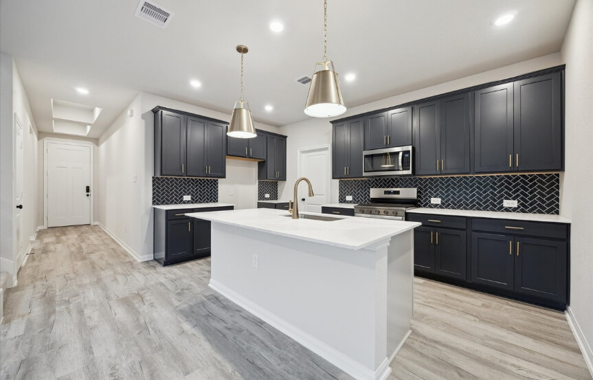 BR 45 22702 Norcrest Hills Kitchen 2 (1)