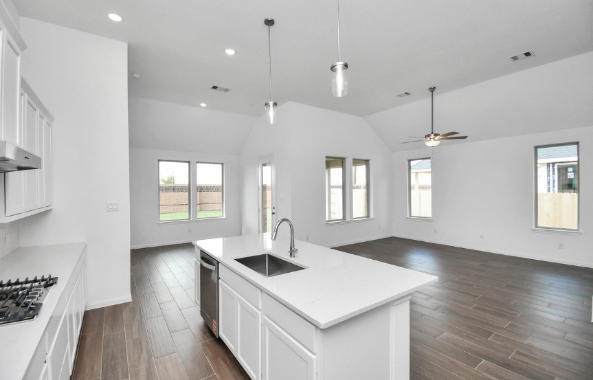 Brookfield 50 25115 Midnight Willow Drive Kitchen 3