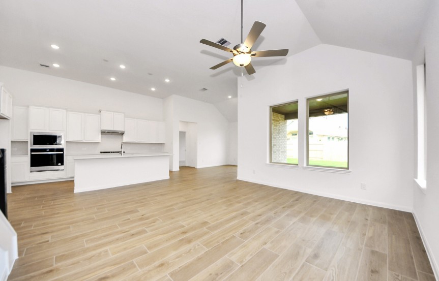 Brookfield 50 7706 Daisy Knoll Drive Kitchen 2